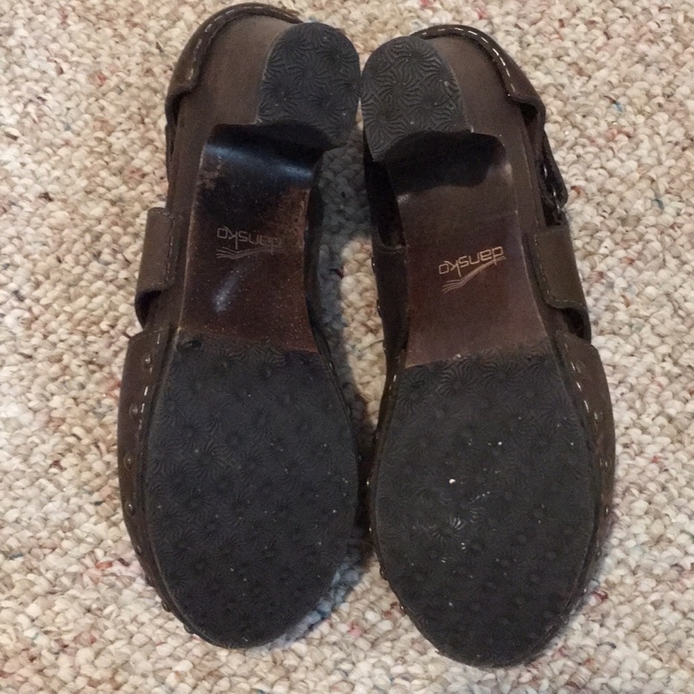 Dansko size 7.5 wooden clogs - Picture 2 of 4